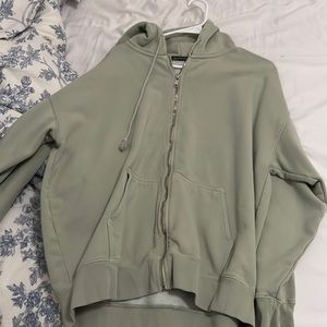 BRANDY MELVILLE CHRISTY HOODIE